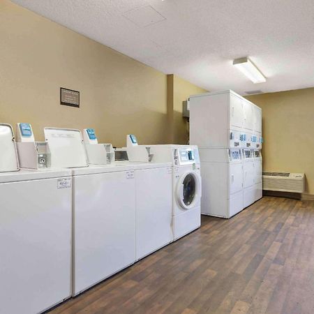 Extended Stay America Select Suites - Columbia - Ft Jackson Eksteriør bilde