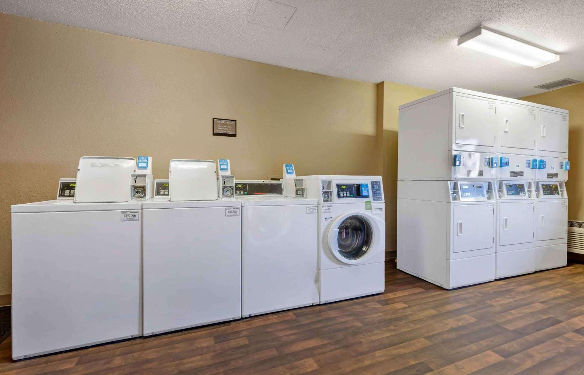 Extended Stay America Select Suites - Columbia - Ft Jackson Eksteriør bilde
